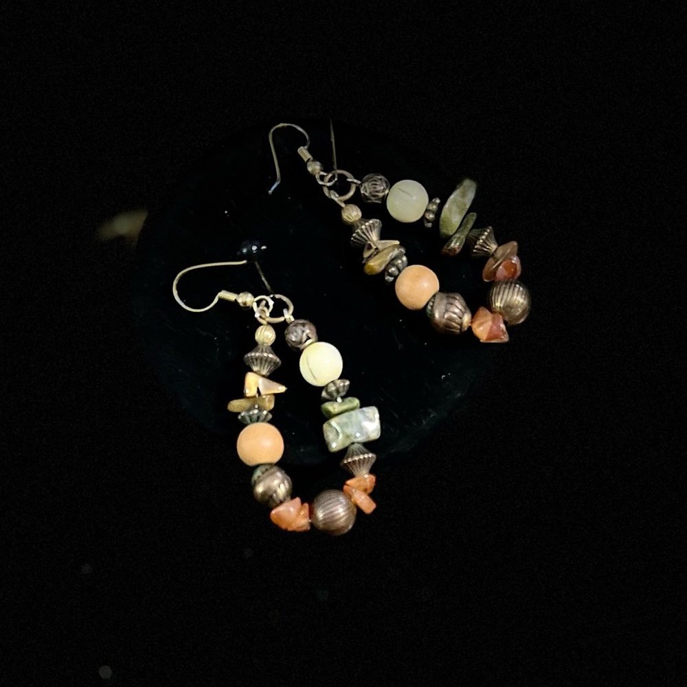 Awesome earthy dangle earrings!